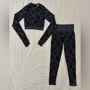 Women’s Gymshark Black Camo Workout Set